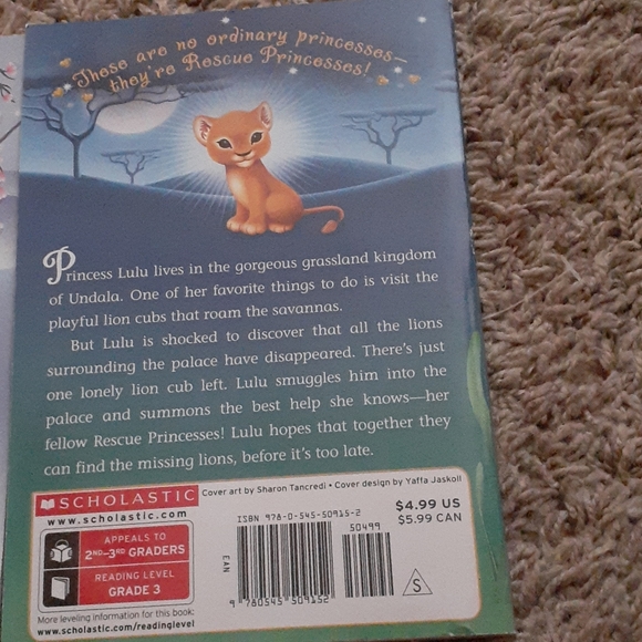 Books - Picture 5 of 7